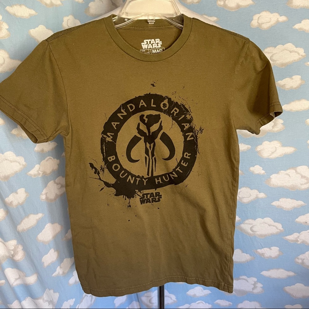 Star Wars Men's Olive Green Mandalorian Bounty Hunter Short Sleeve Tee